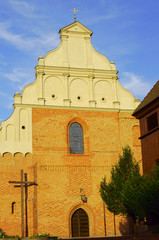 fasada gotyckiego kościoła w Poznaniu