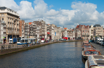 Fototapeta na wymiar amsterdam canal