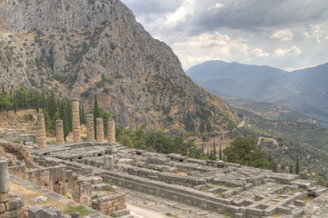 Fototapeta na wymiar Świątynia Apollo w Delphi, Grecja