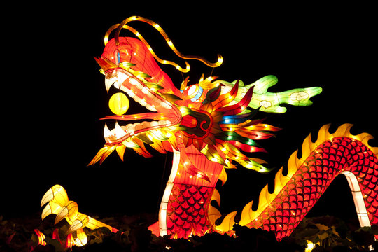 traditional Chinese dragon lantern