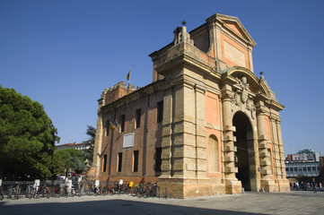 Fototapeta na wymiar Porta Galliera, Bologna