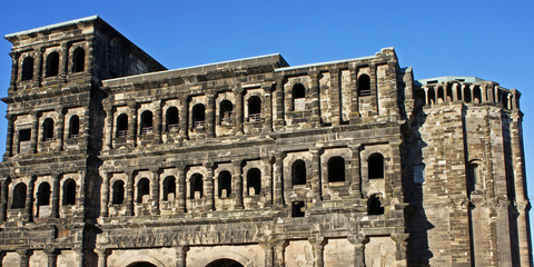Obraz premium Porta Nigra in TRIER / Rheinland Pfalz