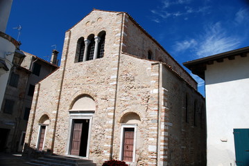 Fototapeta na wymiar Bazylika Santa Maria delle Grazie, Grado, Włochy