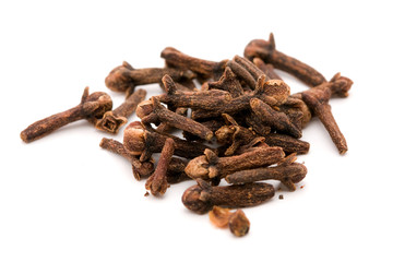 pile of cloves