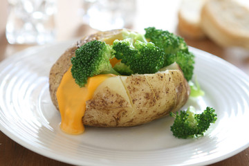 Baked Potato with Broccoli and Cheese