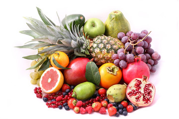 Fototapeta na wymiar Composizione di frutta mista