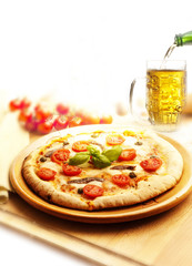 pizza con birra - 36285645