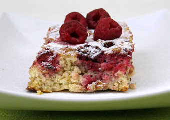 Hirseauflauf mit Himbeeren