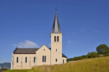 Fototapeta na wymiar Church of Chevenoz in France