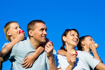 family eating portrait