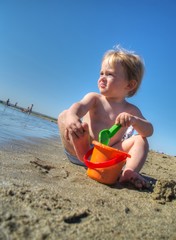 enfant à la plage