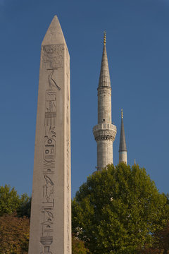 Obelisk & Minerats