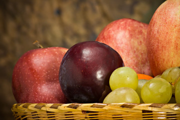Cesto con frutta