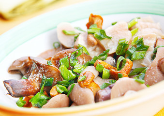Marinated mushroom mix