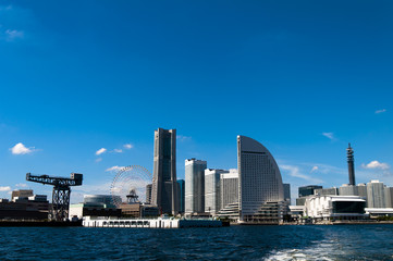 Fototapeta na wymiar Yokohama Minato Mirai 21 Widok krajobraz z łodzi
