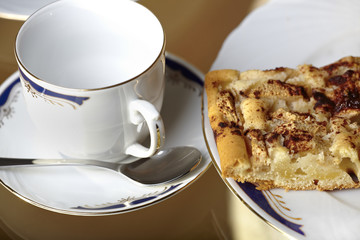 Apfelkuchen auf Teller - Apple pie on plate