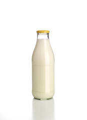 milchflasche freigestellt