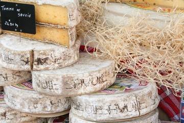 Tommes du marché - la Savoie