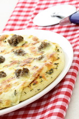 rustic ground beef  pizza