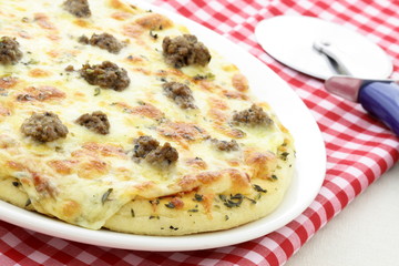rustic ground beef  pizza