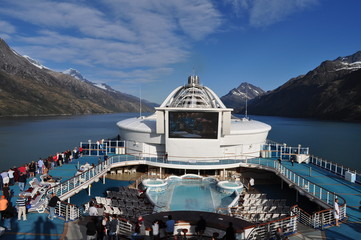 cruise at beagle channel