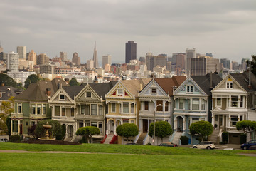 Painted Ladies Row Houses and San Francisco Skyline © jpldesigns