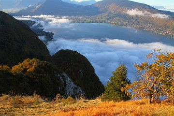 Lac de vallée © Tomfry