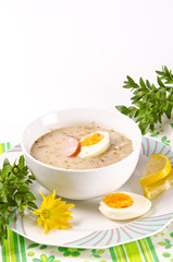 Zurek ist eine herzhafte Polnische Ostersuppe