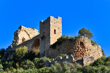 Fototapeta na wymiar Crusaders castle on the mountains