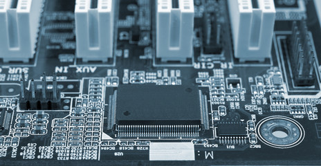 mikrochip 1