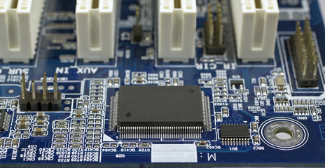 mikrochip 2