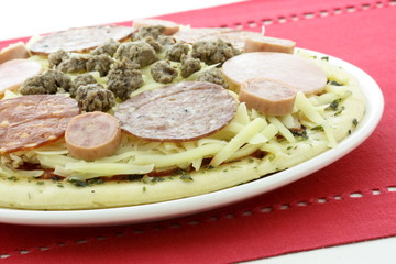 raw meat lovers pizza