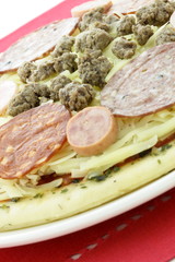 raw meat lovers pizza