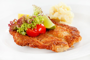 schnitzel with potatoes