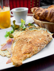 omelet with ham