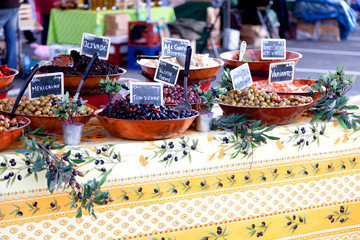Olives de Provence sur le marché