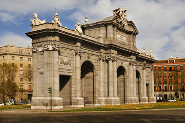 Obraz premium View of Puerta de Alcala (Alcala gate), in Madrid, Spain