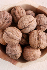 noci in scodelle - tre