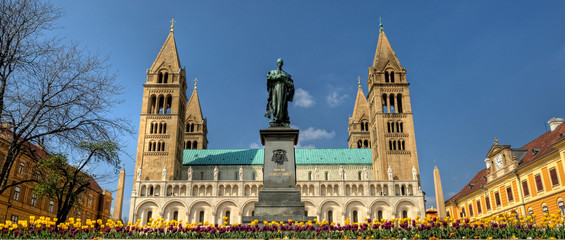Fototapeta na wymiar Cathedral Pécs - Hungary