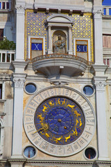 iitalie, venise : place saint marc, horloge