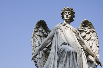 statua di un angelo
