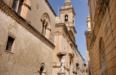 Fototapeta na wymiar rue de mdina à malte