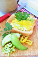 Toast with pepper and achocha