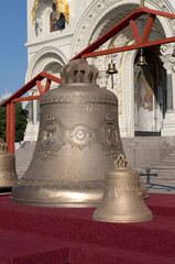 Fototapeta na wymiar Колокола собора Николая Чудотворца перед освящением. Кронштадт