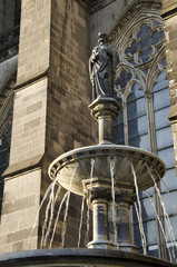 Brunnen am Kölner Dom
