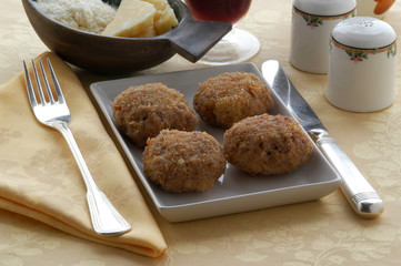 Croquetas de queso y jamón