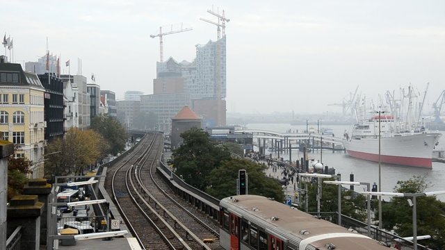 Hochbahn Hafenblick Abfahrt