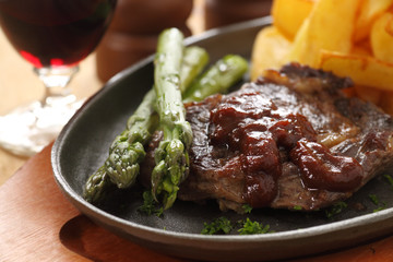 Steak And Asparagus