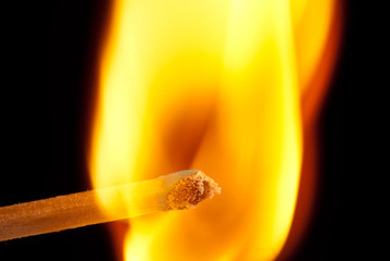 brennendes Streichholz