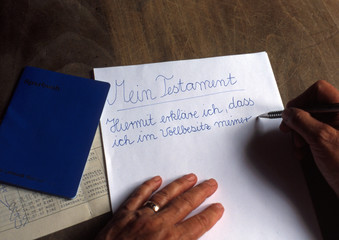 Frau Testament